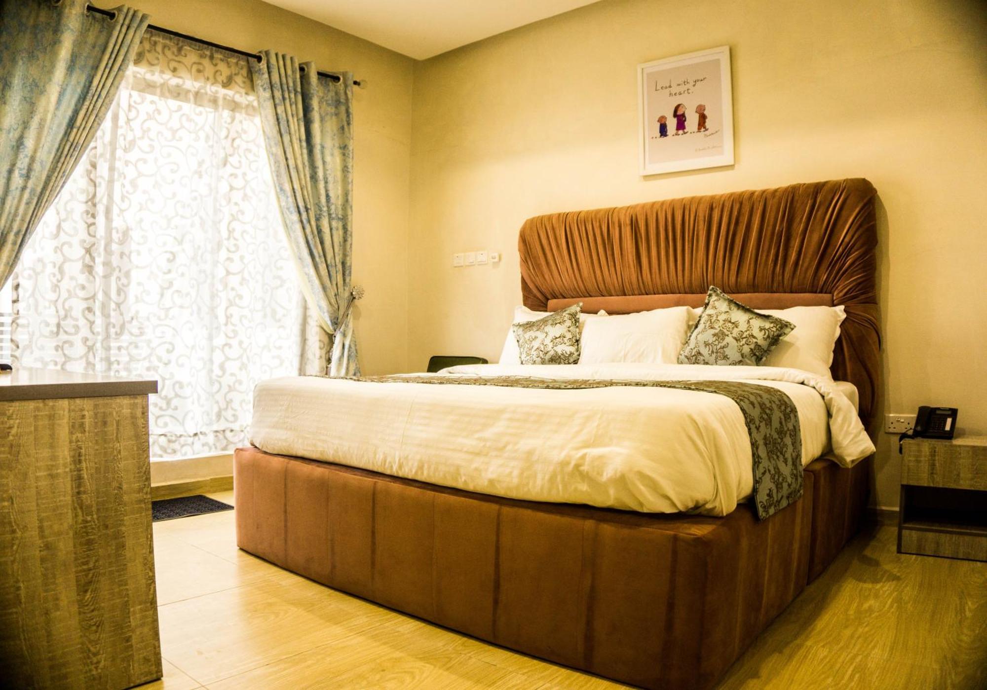 Vibes Suites Kaba Εξωτερικό φωτογραφία