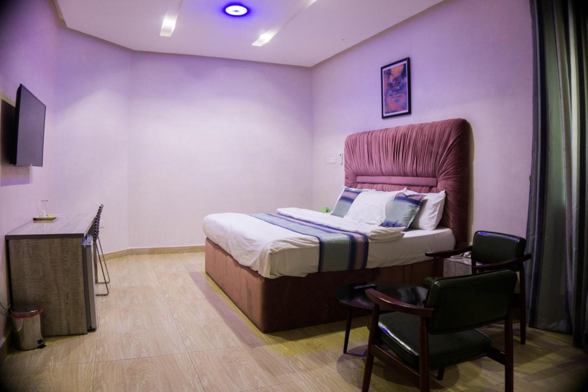 Vibes Suites Kaba Εξωτερικό φωτογραφία