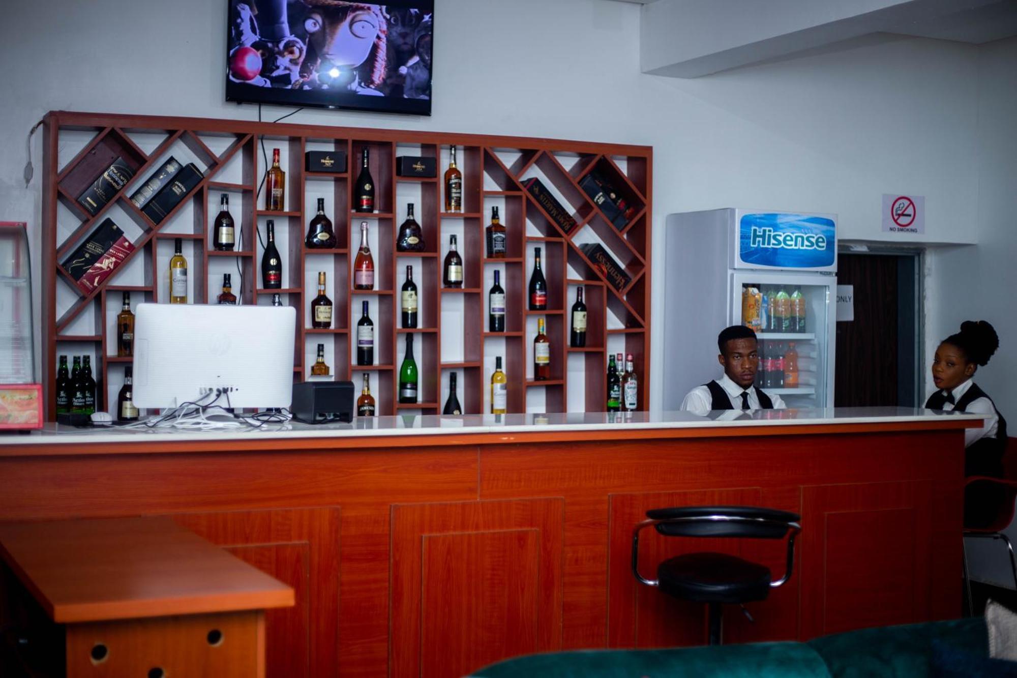 Vibes Suites Kaba Εξωτερικό φωτογραφία